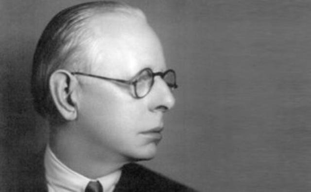 爬滚打的时间和我一样长,那他就会对任何为他感到惋惜的人心怀感激了